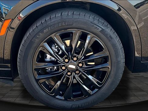 Used 2024 Cadillac XT6 Luxury w/ LPO, Floor Liner Package AWD/4WD image 36