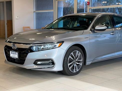 Used 2019 Honda Accord EX image 3