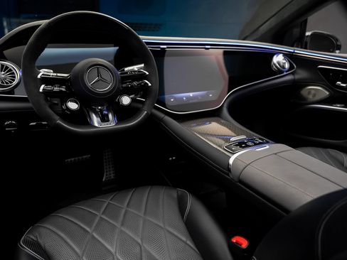 Used 2023 Mercedes-Benz EQS AMG 4MATIC image 2