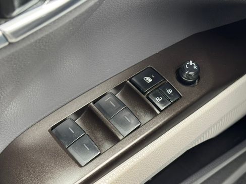 Used 2024 Toyota Camry SE image 7