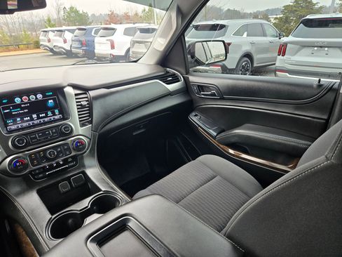 Used 2018 Chevrolet Tahoe LS image 11