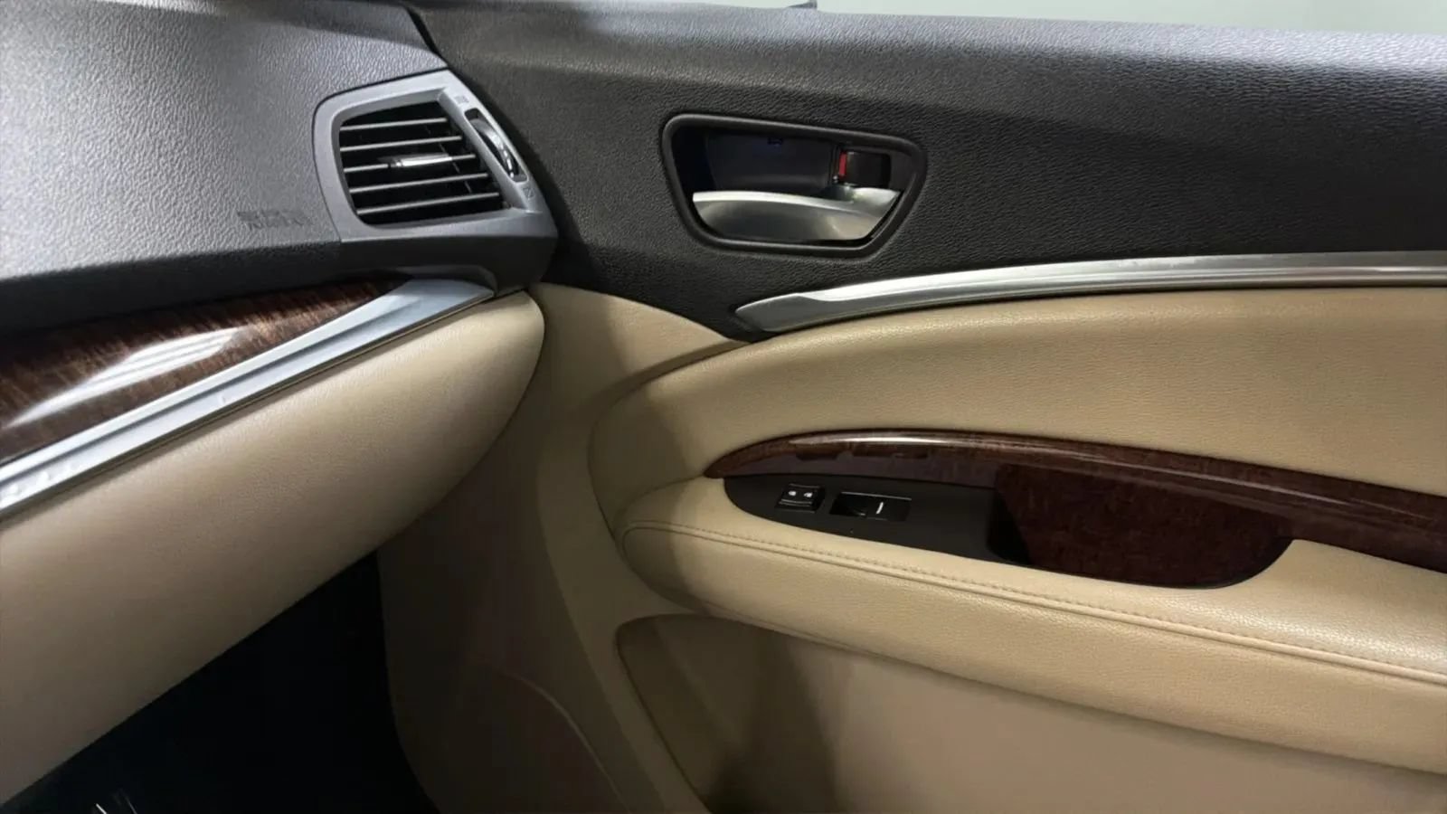 Used 2017 Acura MDX FWD image 20