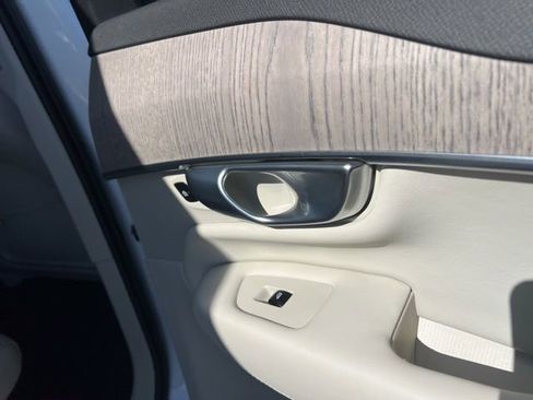 Used 2023 Volvo XC90 T8 Plus w/ Protection Package Premier image 30