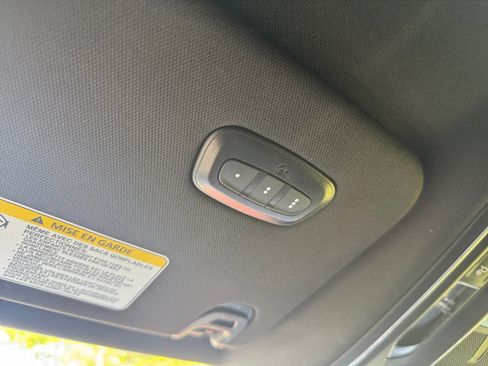 Used 2024 Jeep Wagoneer Series II w/ Flexible Seating Group RWD image 20