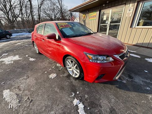 Used 2014 Lexus CT 200h w/ Seat Comfort Package FWD image 3