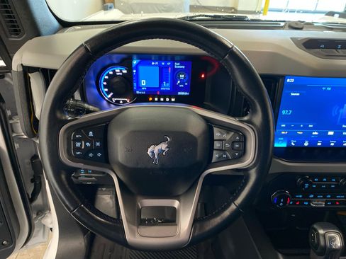 Certified 2022 Ford Bronco Badlands image 13