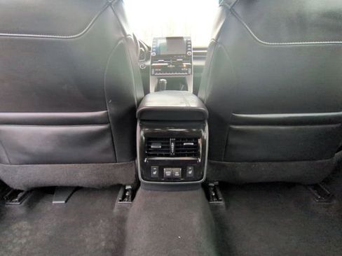 Used 2021 Toyota Avalon Touring image 22