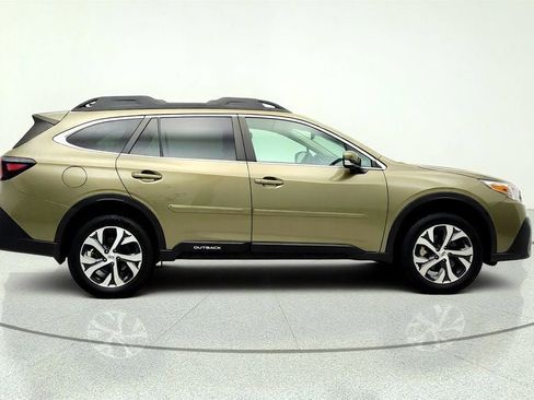 Used 2021 Subaru Outback Limited AWD/4WD image 4