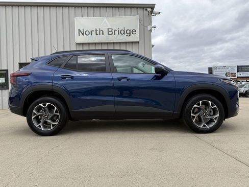 Used 2024 Chevrolet Trax LT w/ Driver Confidence Package FWD image 25