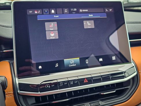 Certified 2022 Jeep Compass Limited image 23