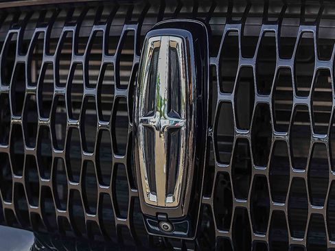 Used 2023 Lincoln Aviator Reserve w/ Jet Package AWD/4WD image 29