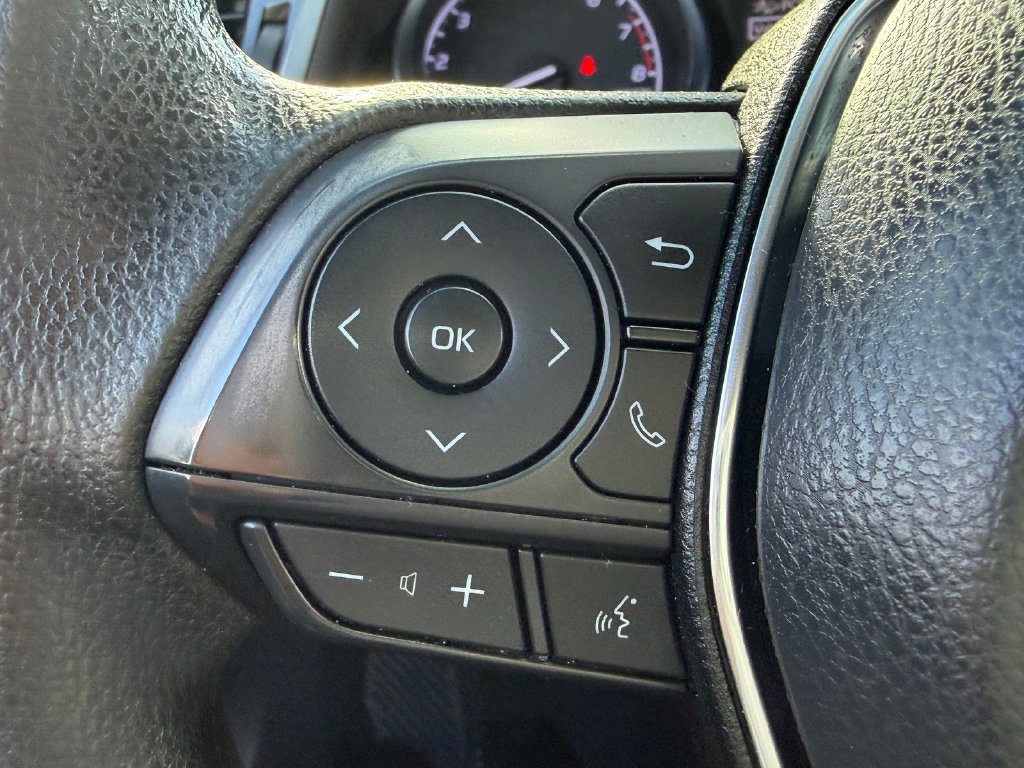 Used 2019 Toyota Camry LE FWD image 28