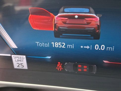 Used 2026 BMW M440i Convertible image 17