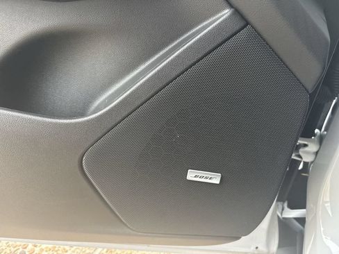Certified 2026 Cadillac XT5 Premium Luxury w/ LPO, Blue Accent Package FWD image 25
