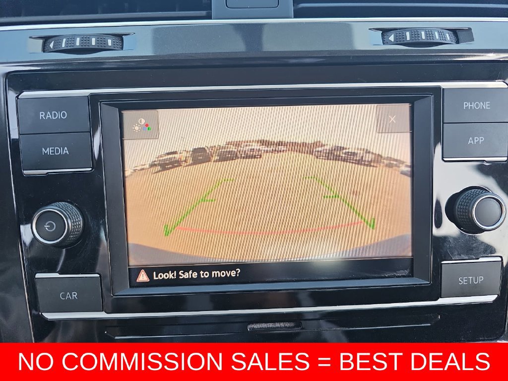 Used 2019 Volkswagen Golf S w/ Driver Assistance Package FWD image 22