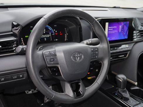 Certified 2025 Toyota Camry SE image 12