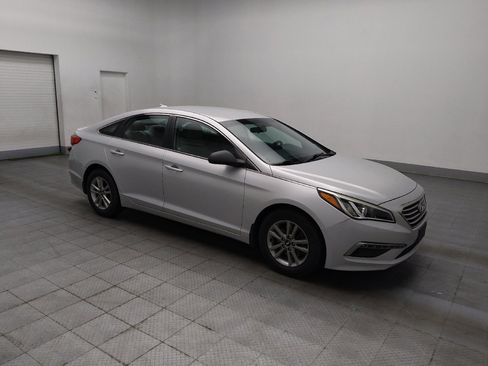 Used 2015 Hyundai Sonata SE FWD image 11