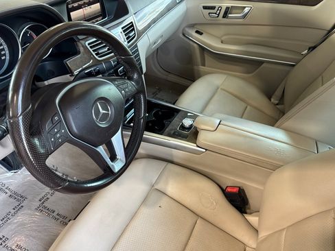 Used 2015 Mercedes-Benz E 250 BlueTEC 4MATIC Sedan image 4