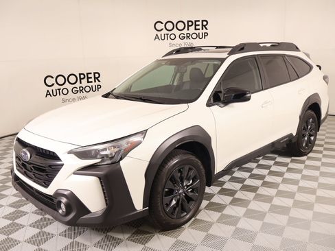 Used 2025 Subaru Outback Onyx Edition AWD/4WD image 10