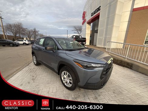 New 2026 Toyota Corolla Cross L image 2