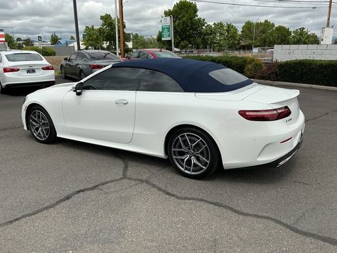 Used 2023 Mercedes-Benz E 450 4MATIC Cabriolet image 10