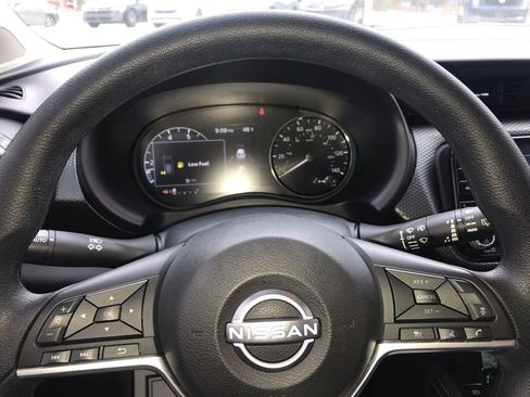 Used 2024 Nissan Kicks SV w/ Interior Electronics Package FWD image 14