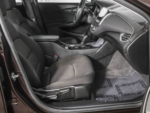 Used 2020 Chevrolet Malibu RS image 43