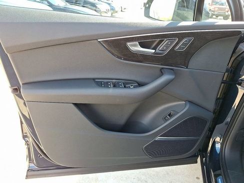 New 2026 Audi Q7 2.0T Premium image 8