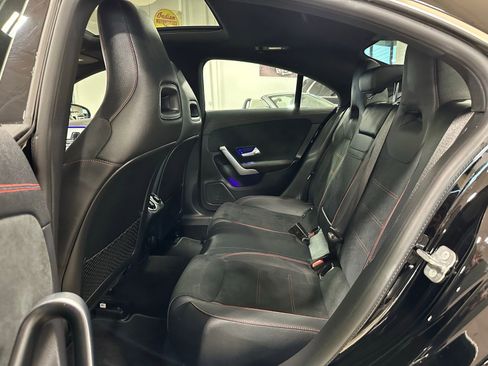 Used 2023 Mercedes-Benz CLA 250 image 33
