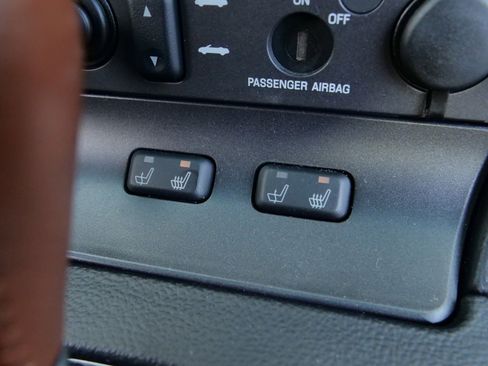 Used 2003 Ford Thunderbird Premium Convertible / Hardtop image 17