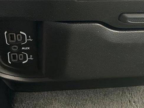 Used 2021 RAM 1500 Big Horn image 13
