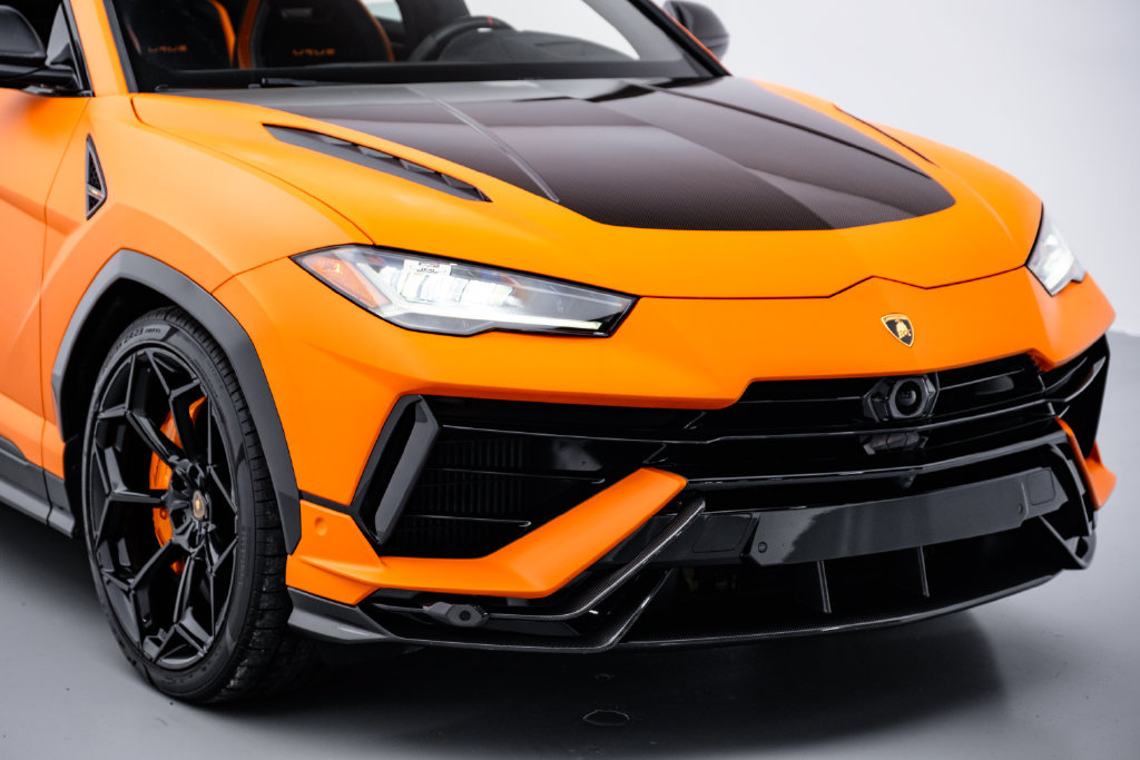 Used 2023 Lamborghini Urus Performante AWD/4WD image 5