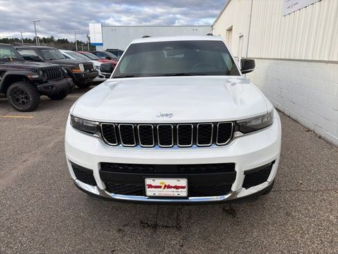 Used 2022 Jeep Grand Cherokee L Limited image 8