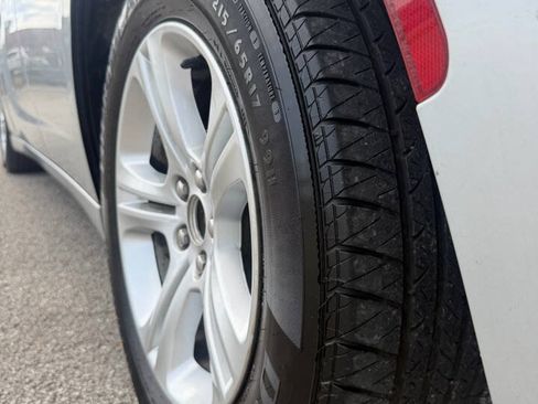 Used 2019 Dodge Charger SXT w/ Leather Interior Group RWD image 11
