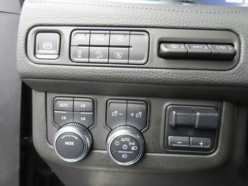 Used 2024 GMC Yukon Denali w/ Max Trailering Package AWD/4WD image 53