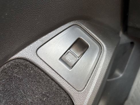 Used 2021 Volkswagen Tiguan S AWD/4WD image 34