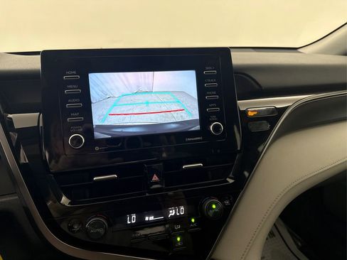 Used 2022 Toyota Camry LE FWD image 29