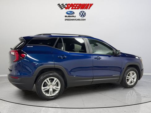 Used 2023 GMC Terrain SLE w/ Driver Convenience Package AWD/4WD image 5