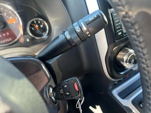 Used 2015 Jeep Compass Latitude AWD/4WD image 37