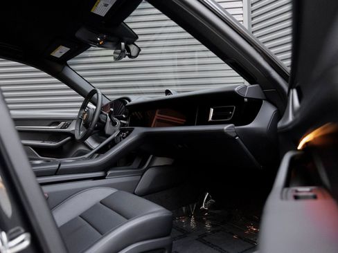 New 2025 Porsche Taycan 4S image 29