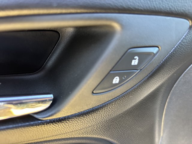 Used 2024 Chevrolet Equinox Premier w/ Redline Edition FWD image 21