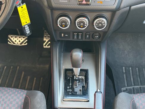 Used 2018 Mitsubishi Outlander Sport LE AWD/4WD image 31