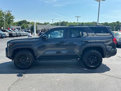 Used 2026 Toyota 4Runner TRD Off-Road Premium AWD/4WD image 6
