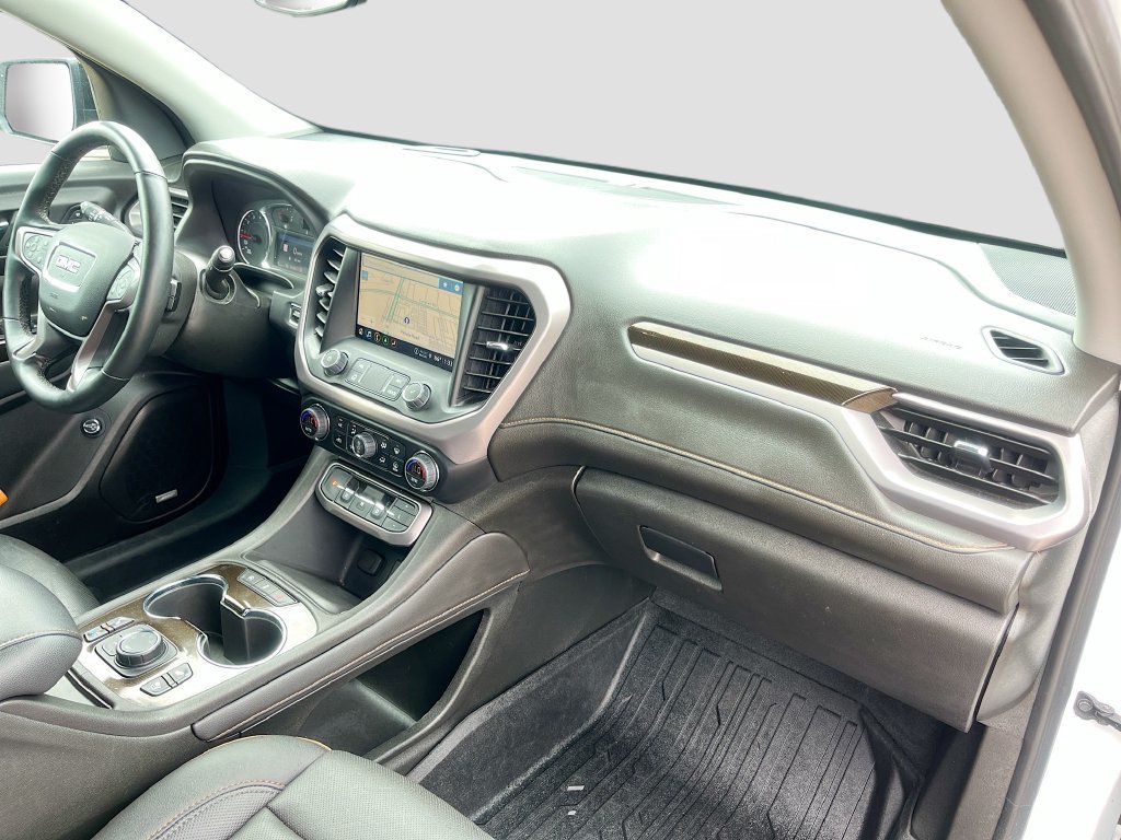 Used 2023 GMC Acadia AT4 w/ Preferred Package AWD/4WD image 32