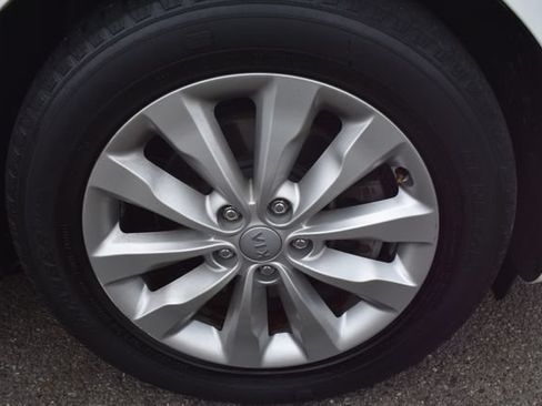 Used 2017 Kia Sedona EX FWD image 50