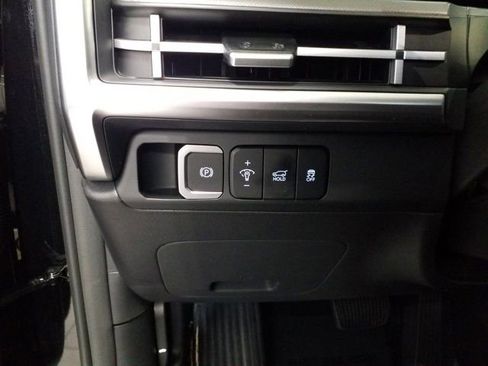 Used 2025 Hyundai Santa Fe SE AWD/4WD image 10