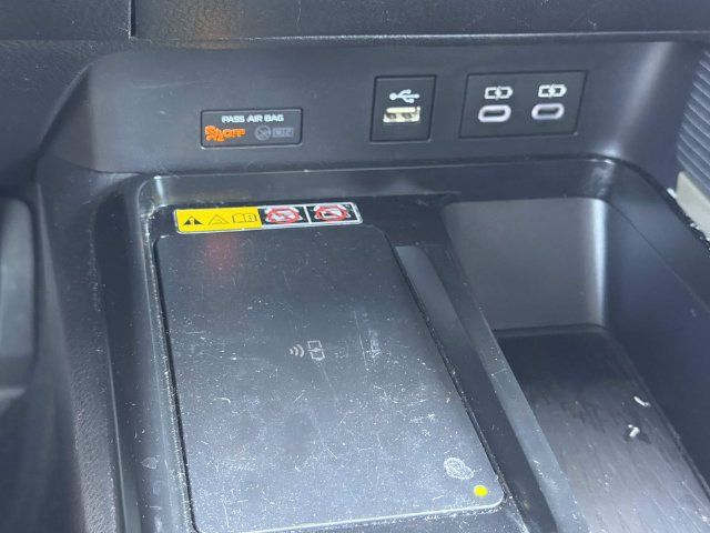 Used 2025 Toyota Camry SE FWD image 29