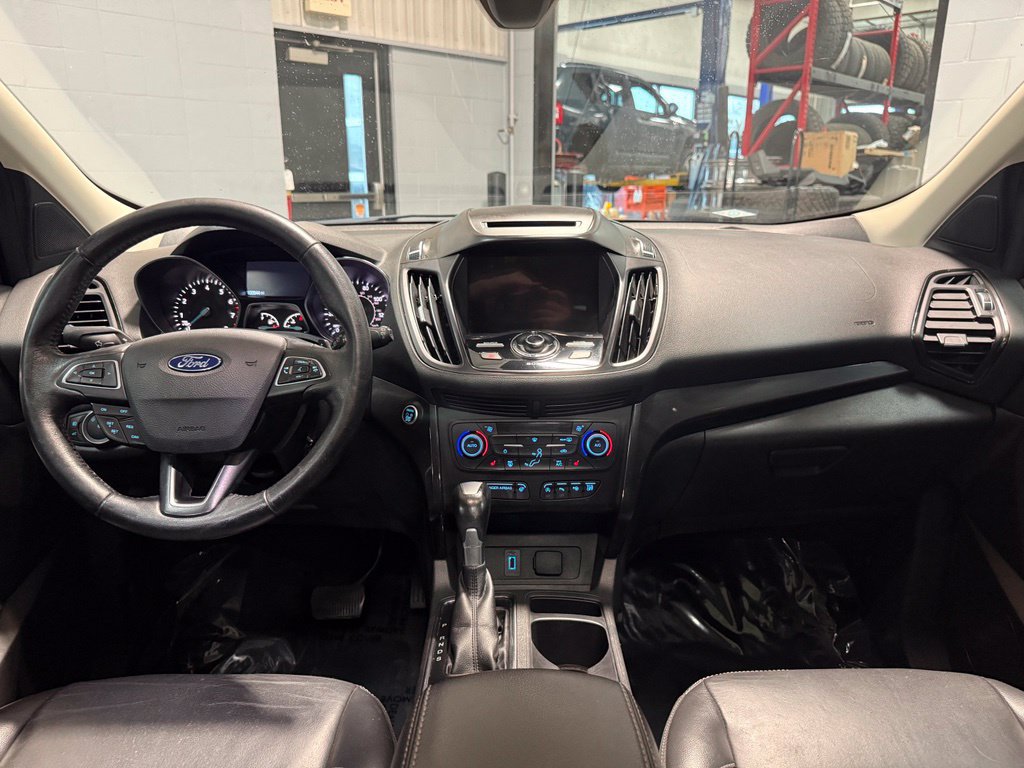 Used 2018 Ford Escape Titanium AWD/4WD image 12