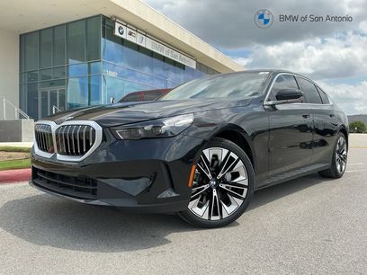New 2026 BMW 530i w/ Premium Package