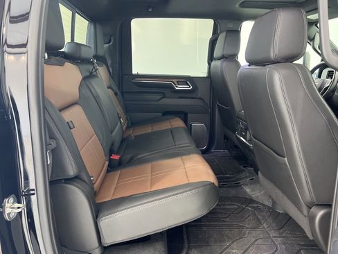 Used 2024 Chevrolet Silverado 3500 High Country image 26